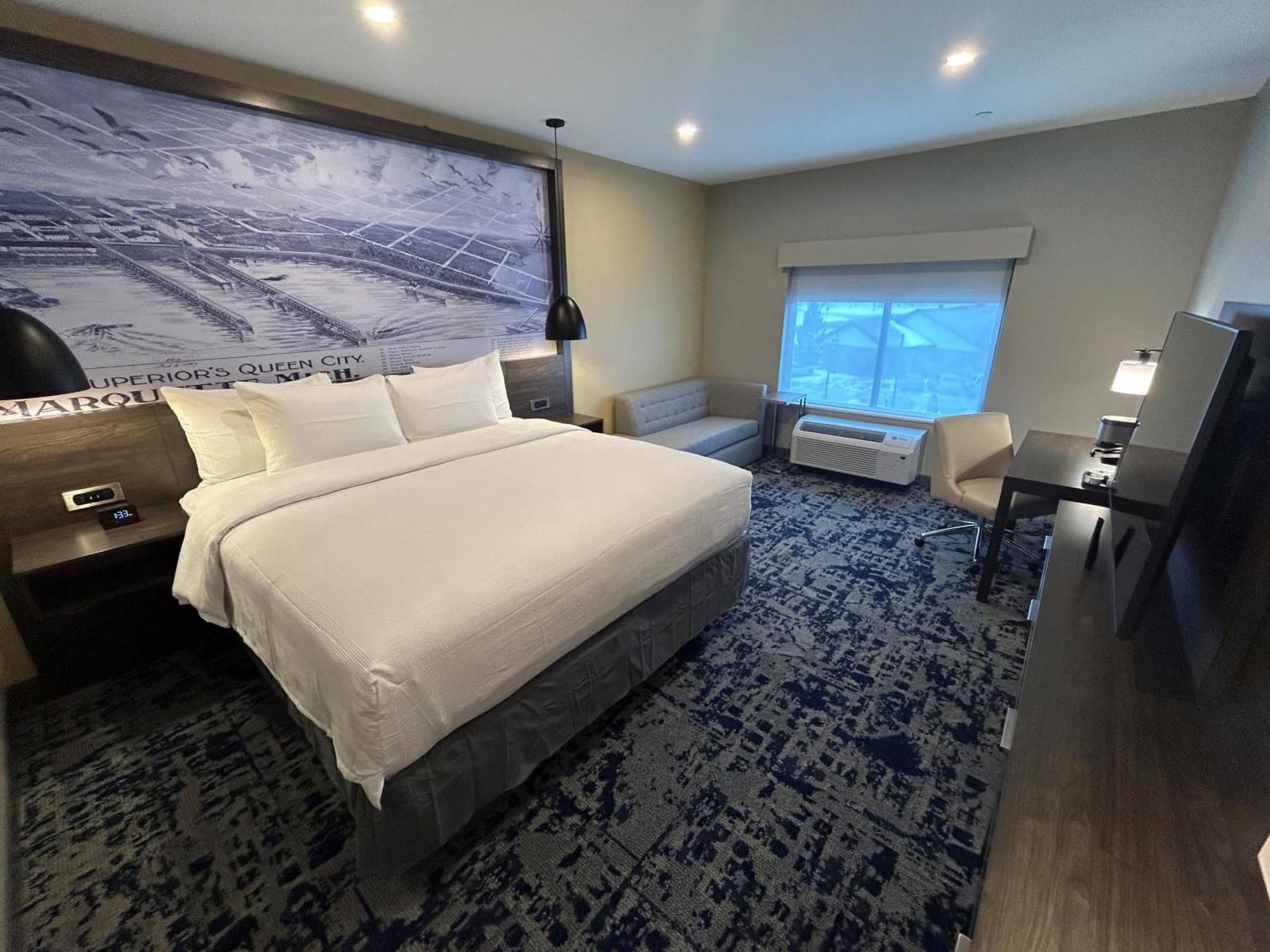 Best Western Plus Marquette Hotel & Suites Exterior foto