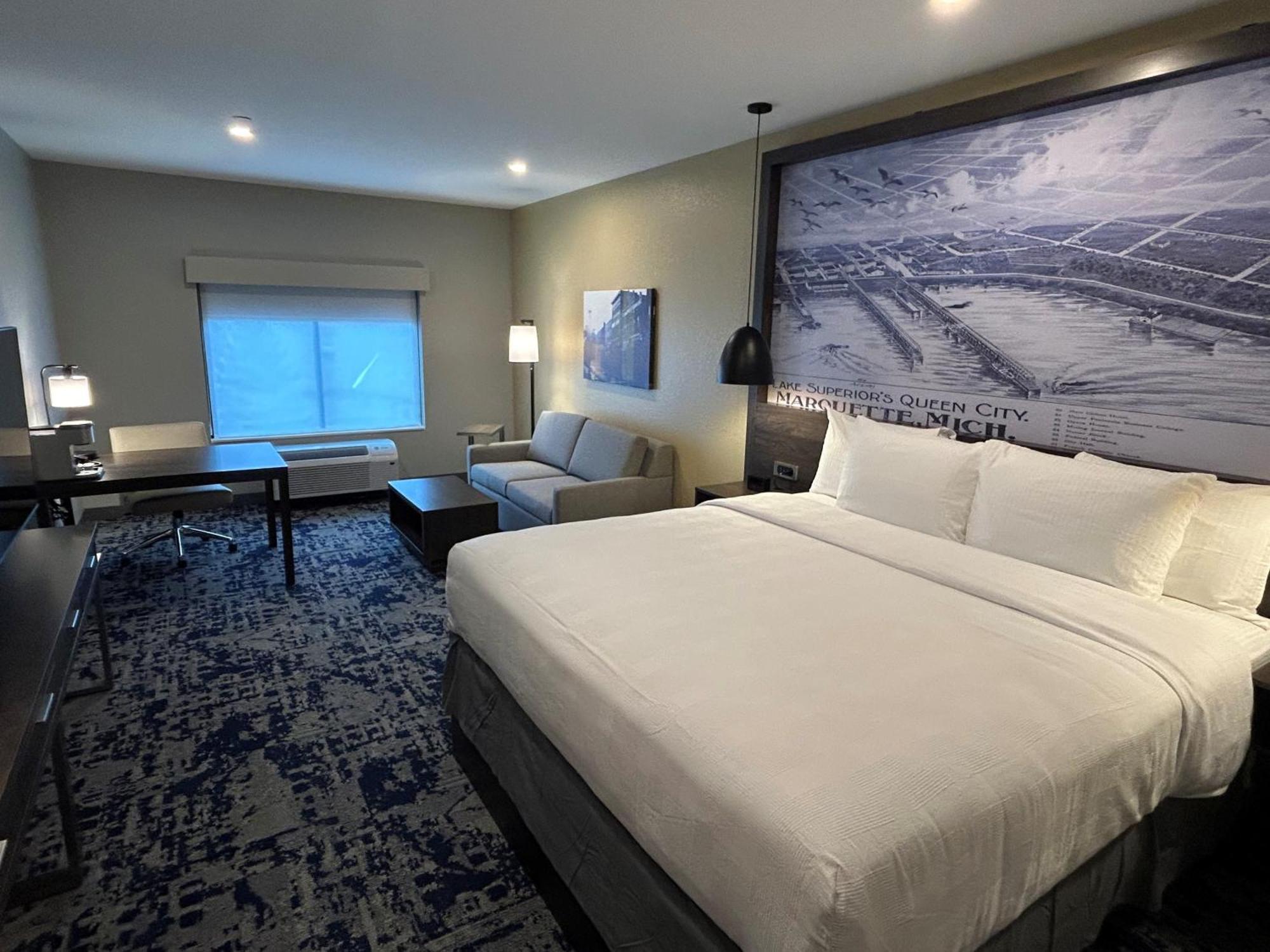 Best Western Plus Marquette Hotel & Suites Exterior foto