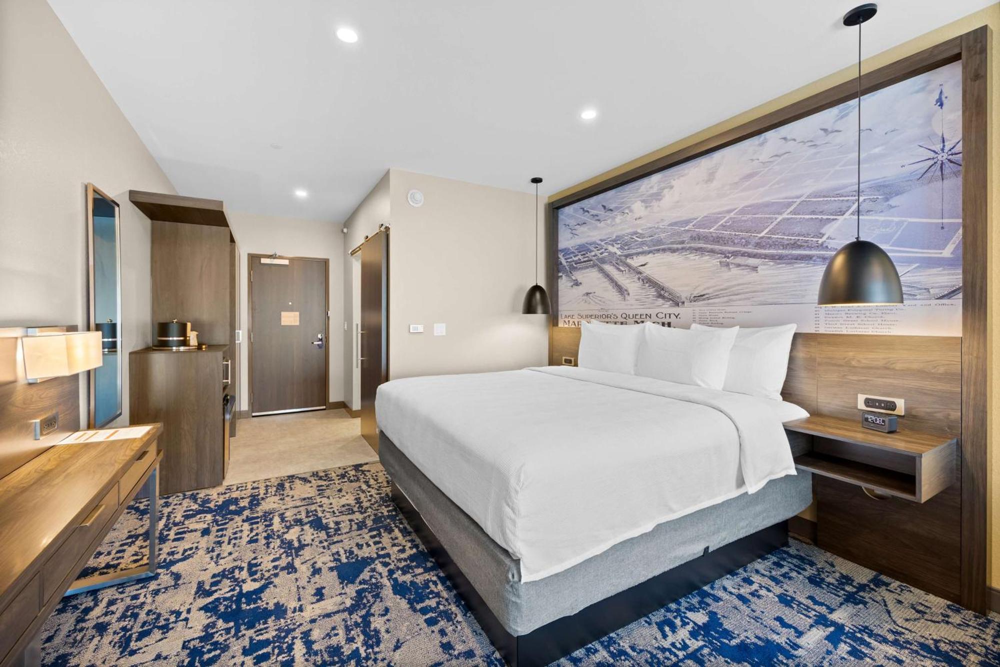 Best Western Plus Marquette Hotel & Suites Exterior foto
