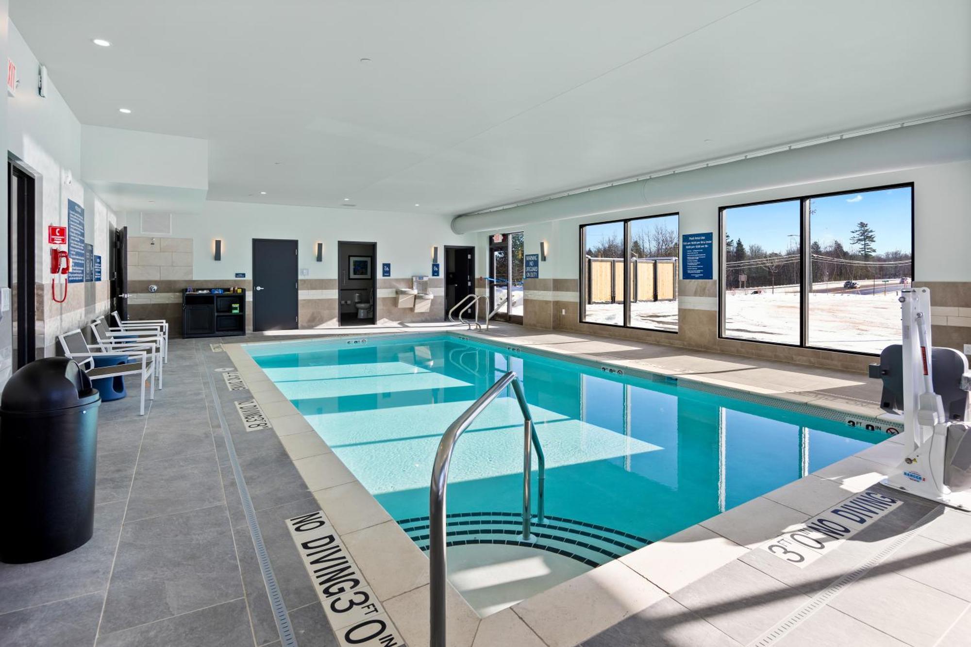 Best Western Plus Marquette Hotel & Suites Exterior foto