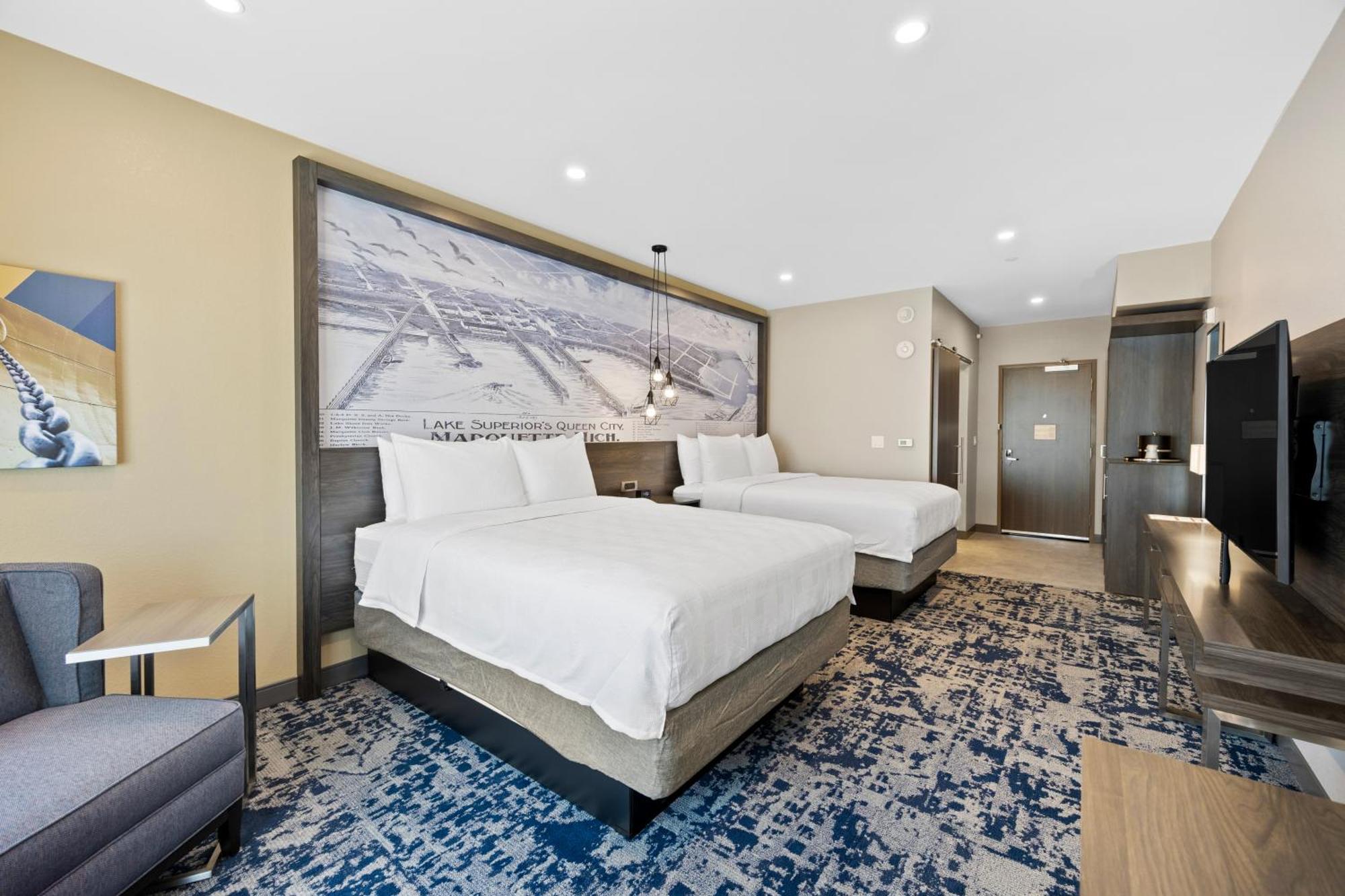Best Western Plus Marquette Hotel & Suites Exterior foto